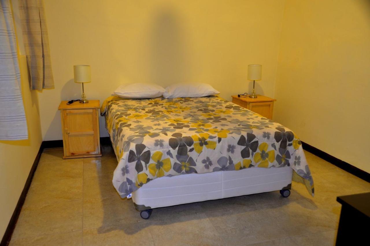 Wild Olive Guest House Ica Bagian luar foto
